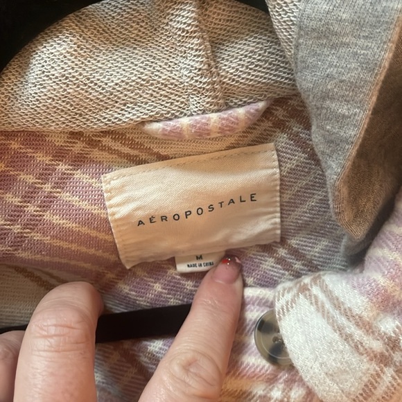 Aeropostale pink cream plaid cropped flannel jacket with hood, medium - Picture 12 of 12